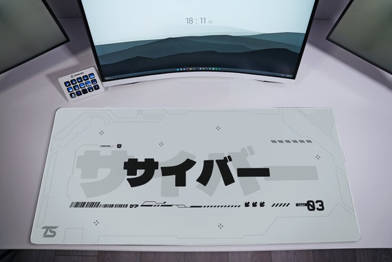 maeページです。 Techsource Mousepad - Cyber White | 900x400/800x300