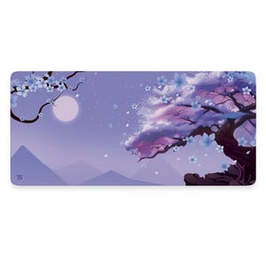 Puede incluir: Un ratón de ordenador morado y azul con una ilustración estilizada de un cerezo en flor con una luna llena en el fondo.