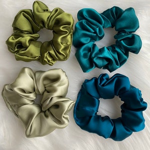 High-end satin scrunchie / srunchies