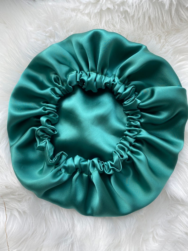 Bonnet réversible en soie pure de mûrier /Silk 22 Momme image 10