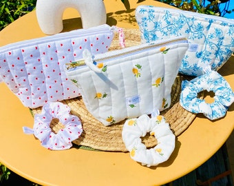 Toiletry bag and darling in organic cotton / make-up kit / vacation / summer