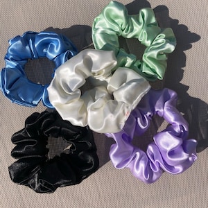 High-end satin scrunchie / srunchies image 9