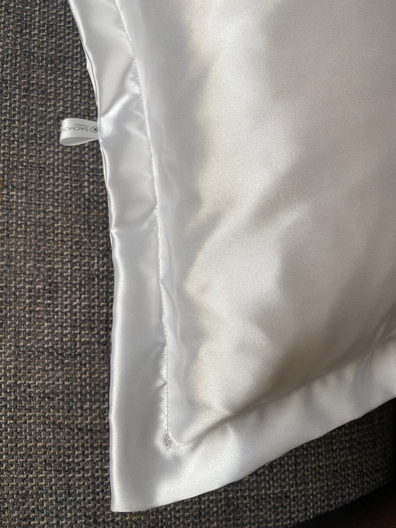 Taie doreiller en satin haut de gamme /Premium satin pillowcase image 3