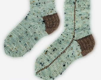 Easy beginner sock knitting pattern, socks knit flat, two needle sock pattern, PDF download - Renascence Socks by Tuff City Knits