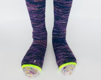 Patrón de punto para calcetines hasta la rodilla para niños - descarga digital - Little Tuff Boot Socks