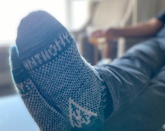 Colorwork Knit Sock Pattern, Forest Heel Gusset (PDF Download)