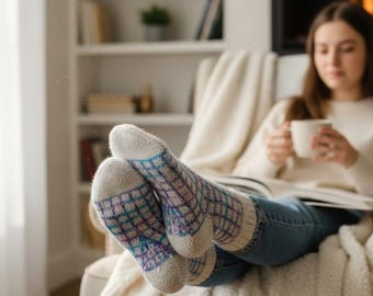 Checkered Socks Knitting Pattern - Easy Colorwork (Digital Download)