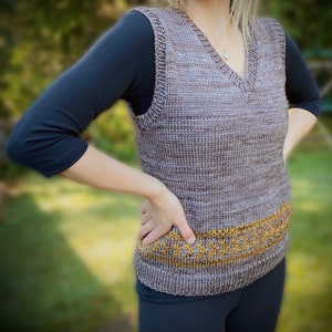 Sweater Vest Knit Pattern for women, knitted slipover, easy colorwork knit sweater vest - PDF download - Tonquin Sweater Vest