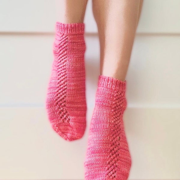 Simple lace socks knitting pattern  - PDF download - Willowbrae Socks by Tuff City Knits