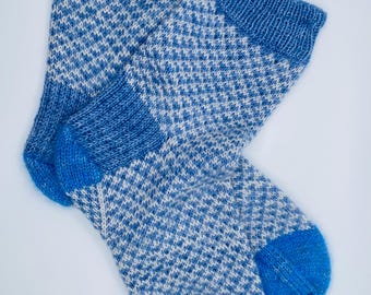 Colorwork Socks Knitting Pattern: Triangle motif sock pattern with heel gusset (Digital Download)