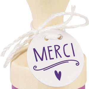 Bellissimo timbro rotondo "Merci" - divertente e alla moda
