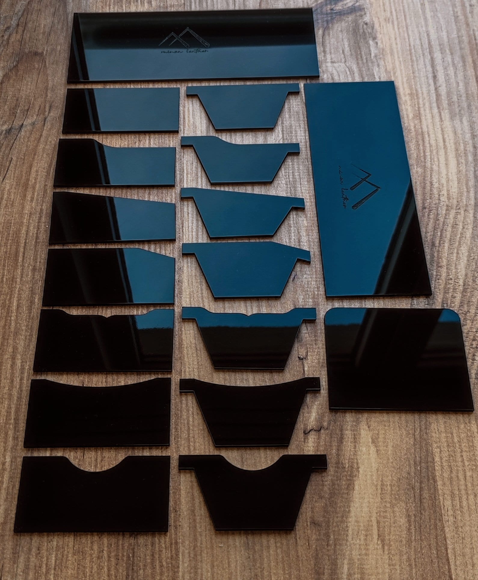 Wallet patterns, leather bifold wallet templates, 17 piece wallet combination, black plexiglass. DIY - Make a gift wallet