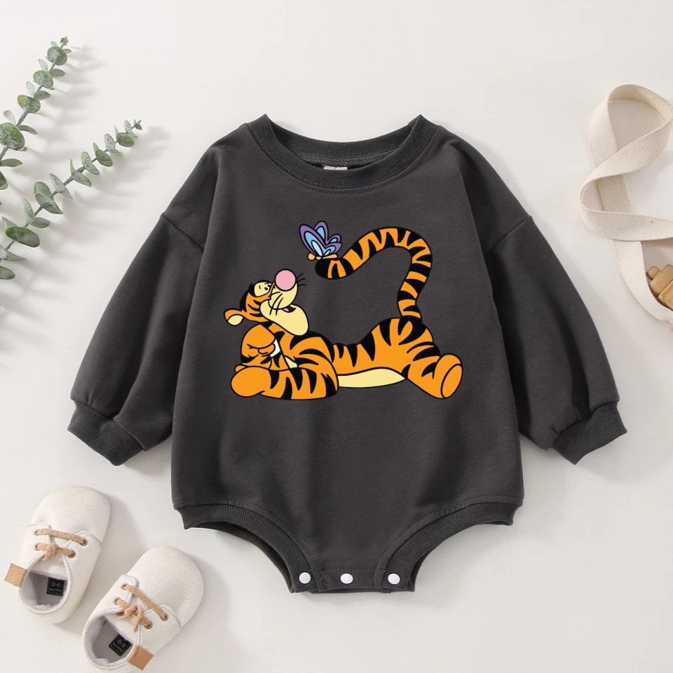 Tigger baby cheap clothes