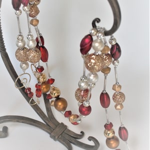 Classic jewelry garland deals