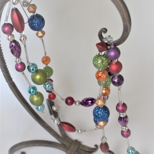Exquisite Vintage luxury garland, xl 6.5' to 7' strand, exceptionally reflective, handpainted beads. JEWELTONE. Antiqued glass