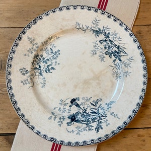 Prato redondo Choisy le Roi &quot;Roscoff&quot; terra de ferro azul muito bonita pátina - Antique French Vintage Ironstone -