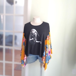 Stevie Nicks Inspired T-Shirt Poncho. Upcycled festival poncho. Upcycled tee poncho. Concert Boho Hippie shirt. Free Size.