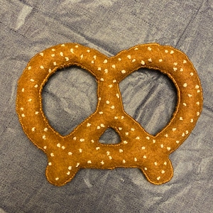 Felt Giant Pretzel - 8” wide