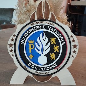 Gift for gendarme transfer / retirement