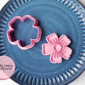 Anemone Cookie Cutter and Fondant Embosser