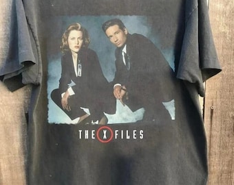 Vintage The X Files Funny Aliens T-shirt, TV Show, The X Files Shirt, Dana Scully, The Truth Is Out There Shirt, Fox Mulder and Scully