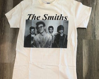 Camiseta de The Smiths, camisetas de algodón premium Comfort Colors, camiseta gráfica de The Smiths, camisetas de bandas, camiseta de The Queen is Dead, camisetas de moda, unisex