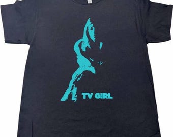 TV Girl T-Shirt, French Exit Album-T-Shirt, süßes Indie-Band-T-Shirt, Geschenkidee für sie, Lovers-Rock-Shirt, TV Girl Band-T-Shirt, Musikband-Grafik-Shirt