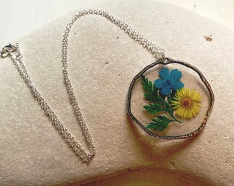 Open Flower Necklace - Etsy