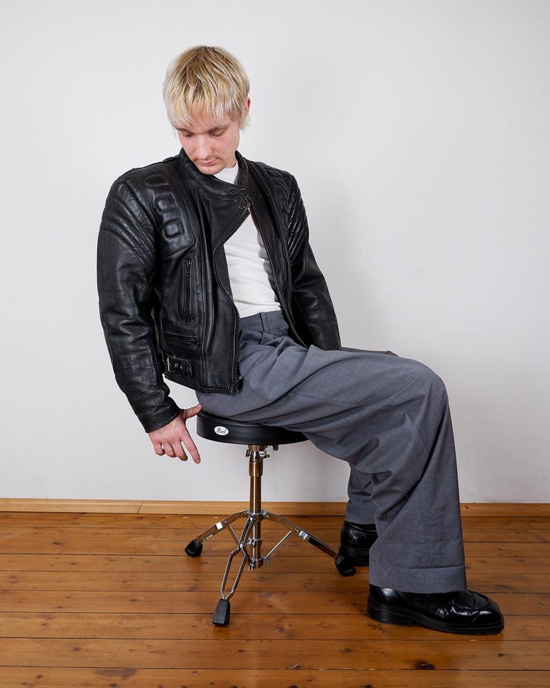 Vintage 80s black motorcycle leatherjacket, grunge biker leather jacket, women S-L, men S-M image 3