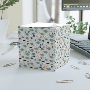 Something&#39;s Fishy Fish Print Sticky Sheet Note Block Cube