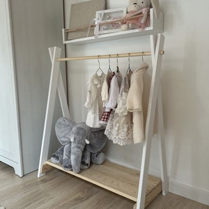 Portant à vêtements en bois