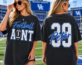 Individuell gestaltetes Fußball-T-Shirt für die Tante, doppelseitig bedruckt mit Name und Nummer, Geschenkidee für Geburtstagskinder, Comfort Colors Fußball-Spieltags-T-Shirt