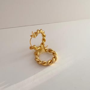 Twisted Hoop Earrings, 14K Gold Plated Twist Rope Earrings 20MM, Everday Huggie Hoops, Dainty Hoop Earrings, Waterproof Hoops, Birthday Gift