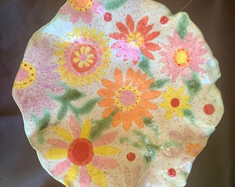 Daisy ceramic bowl. Food safe speckled stoneware. 11" diameter. 3" depth.