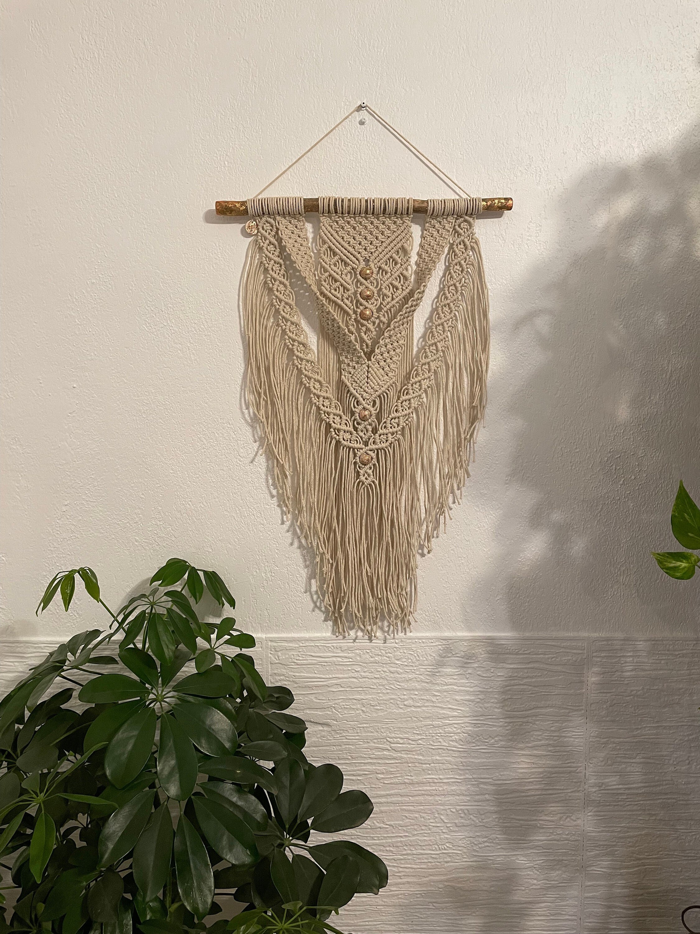 Accrochage Mural en Macramé avec Perles Faites à La Main Par Keip Krafts