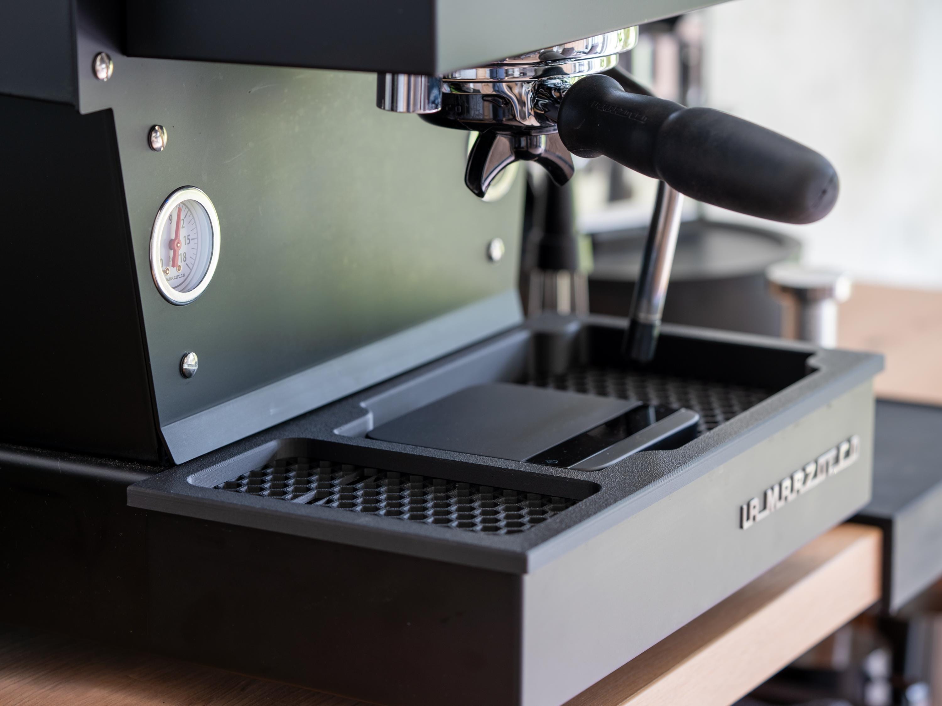 La Marzocco Linea Mini用ドリップトレーグリル ブラック La Marzocco Linea Mini R + Mini (until 2023) Accessories – Drip