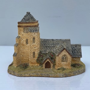 St George&#39;s Church Miniature Cottage by David Winter