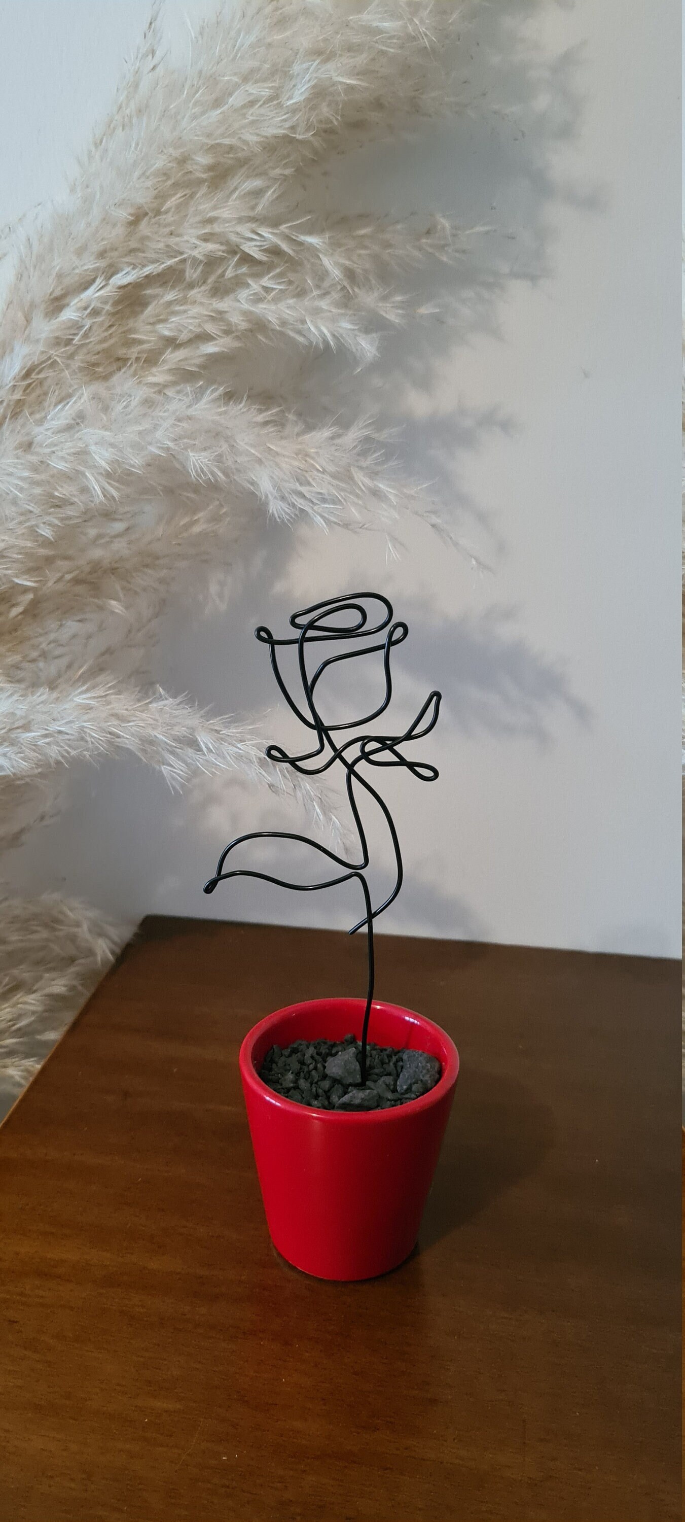 La Fleur Dans Son Pot, en Fil d'aluminium Noir
