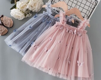 Robe d'été à bretelles en tulle rose bleu avec papillon décoré | Robe en maille duveteuse pour bébé | Robe de princesse | Robe en tulle |Robe en dentelle pour bébé |