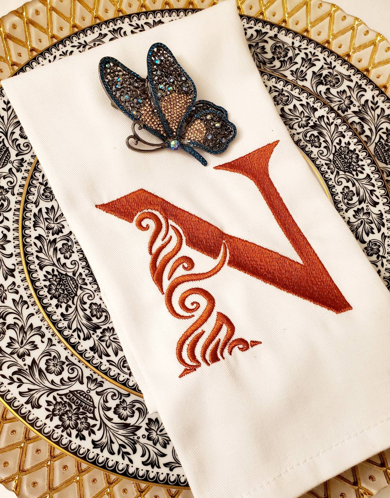 N Font Antique Embroidery