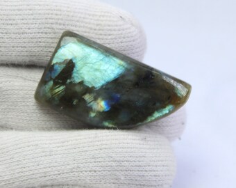 A1  Beautiful Multi Flashy Color Labradorite Cabochon, Rainbow Flash gemstone, semi precious Natural, loose stone  59ct