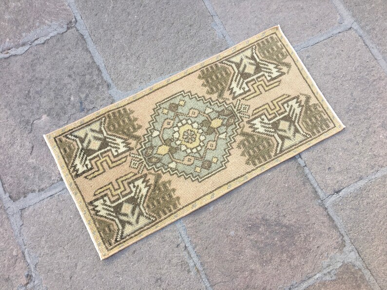 Small Size Area Rug, shops Mini Turkish Rug, Tiny Oushak Rug, 1’5” x 3’1” ft, Free Shipping, Bathroom Rug, Bath Mats, Bath Rugs, Doormats, Yastiks