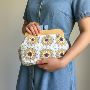 Handmade Crochet Granny Square Purse • Retro Wooden Frame, Boho Floral Bag image 6