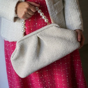 Bolso de mano nupcial con cuentas de perlas y pliegues, bolso de crochet con forma de nube de hilo de algodón brillante, bolso de mano para bodas, regalo de Navidad para ella