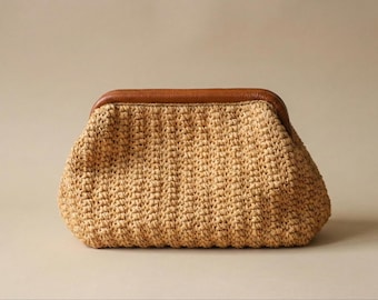 Handmade Raffia Clutch Bag – Straw Kiss Lock Purse – Crochet Handbag – Leather Frame Raffia Pouch – Boho Bag