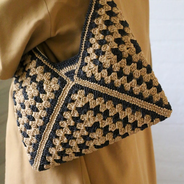 Sac hobo grand-mère en raphia au crochet, sac en paille à bandoulière, sac en fil de papier tricoté de style rétro, cadeau personnalisé pour la fête des mères