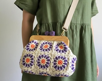 Bolso cuadrado de abuela de crochet hecho a mano • Marco de madera, bolso bohemio floral