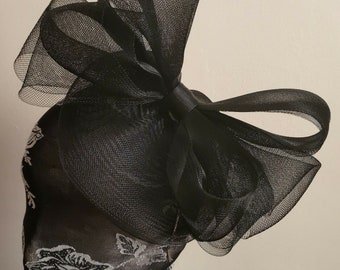 black crin fascinator with veiling wedding hat on headband ( can change into clips or comb)