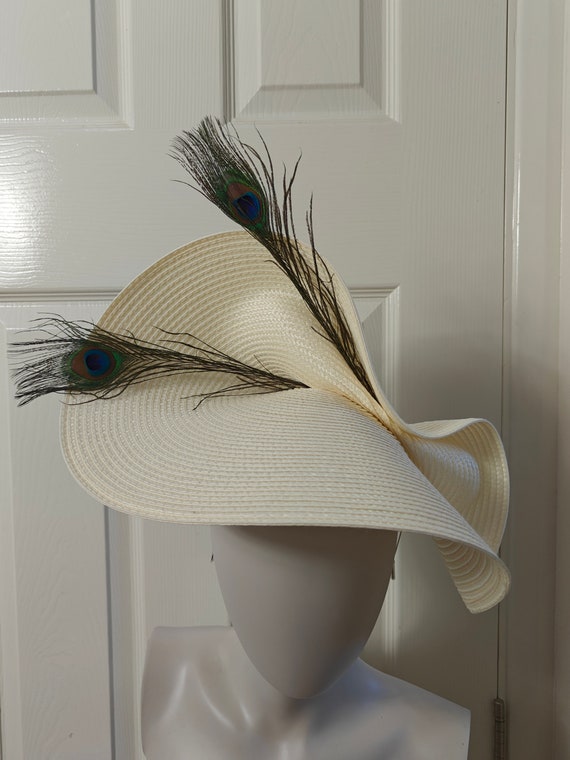 Ivory off White Large Straw Peacock Feather Fascinator  display picture 1