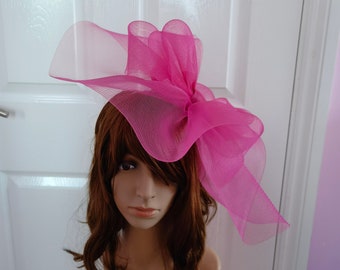 chapeau de mariage crin fascinateur rose foncé sur bandeau (peut se changer en clips ou peigne)